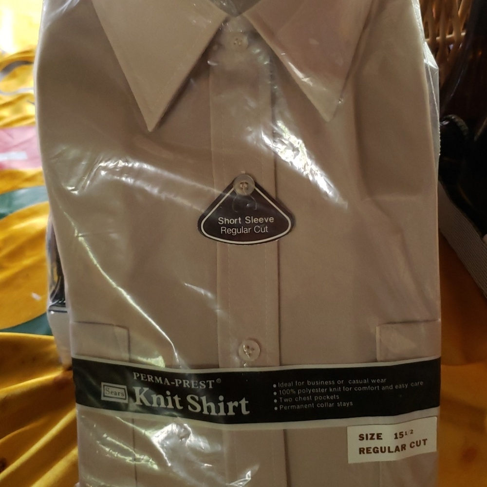 Knit shirt
